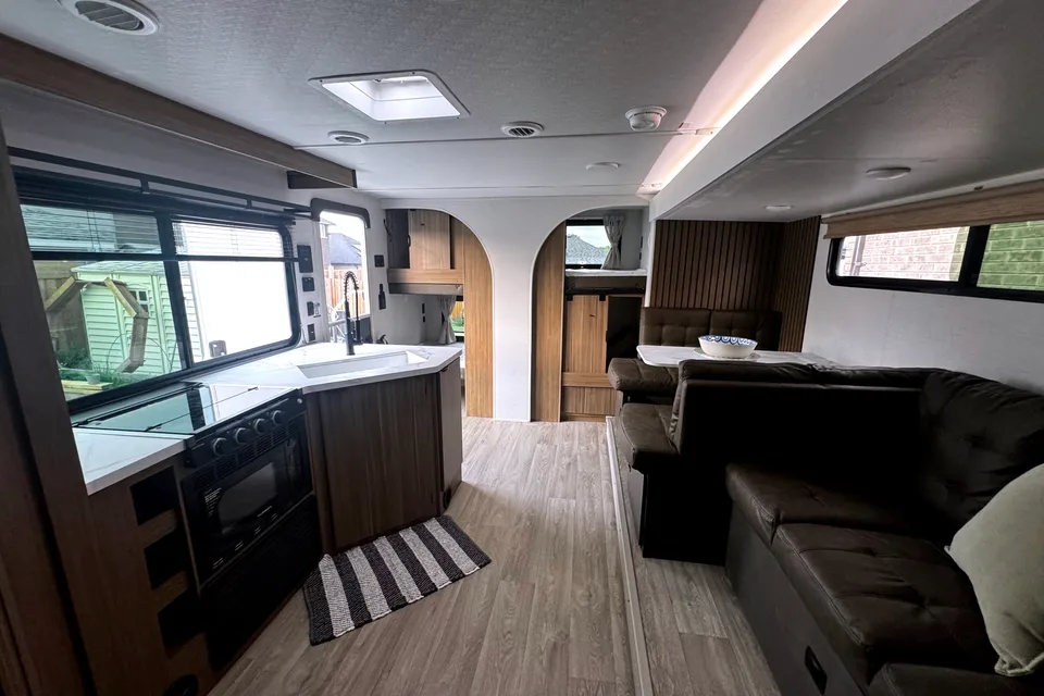 COMFY 2026 TRAVEL TRAILER