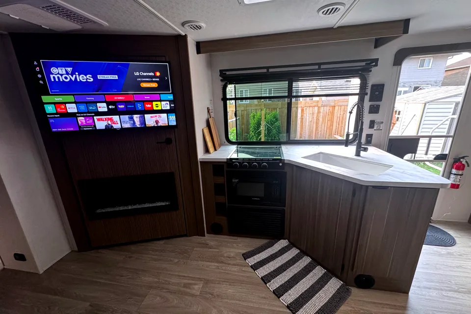COMFY 2026 TRAVEL TRAILER