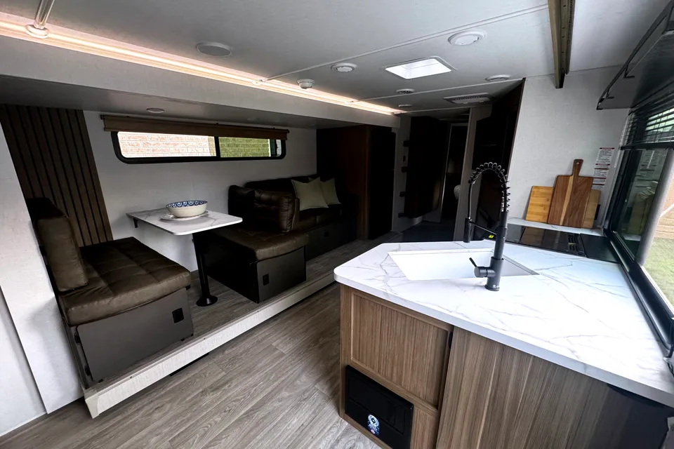 COMFY 2026 TRAVEL TRAILER