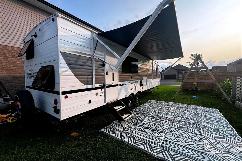 Cozy Travel Trailer in Norwood