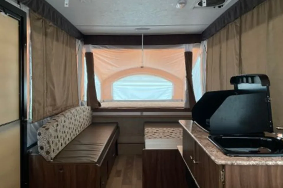 Cyndi's Grand River 2020 Tent Trailer