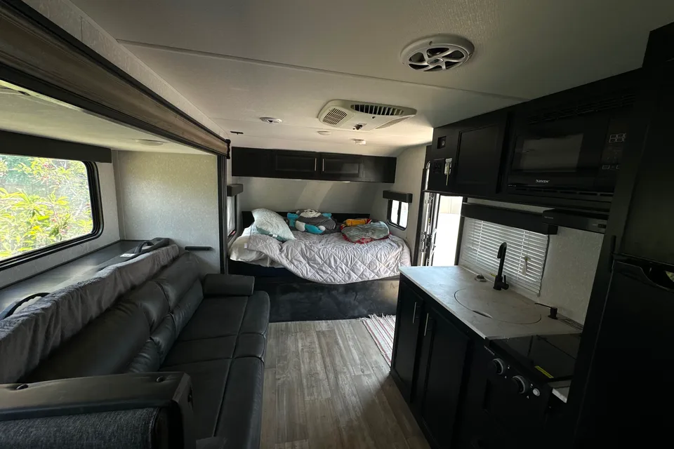 Ian's Forest River 2022 Forest River Cherokee Wolf Pup 18TO Camper Trailer Travel Trailer