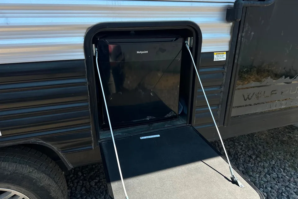 Ian's Forest River 2022 Forest River Cherokee Wolf Pup 18TO Camper Trailer Travel Trailer