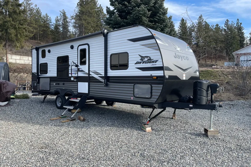 Camper ready Jayco Jay flight 264BHW Travel Trailer