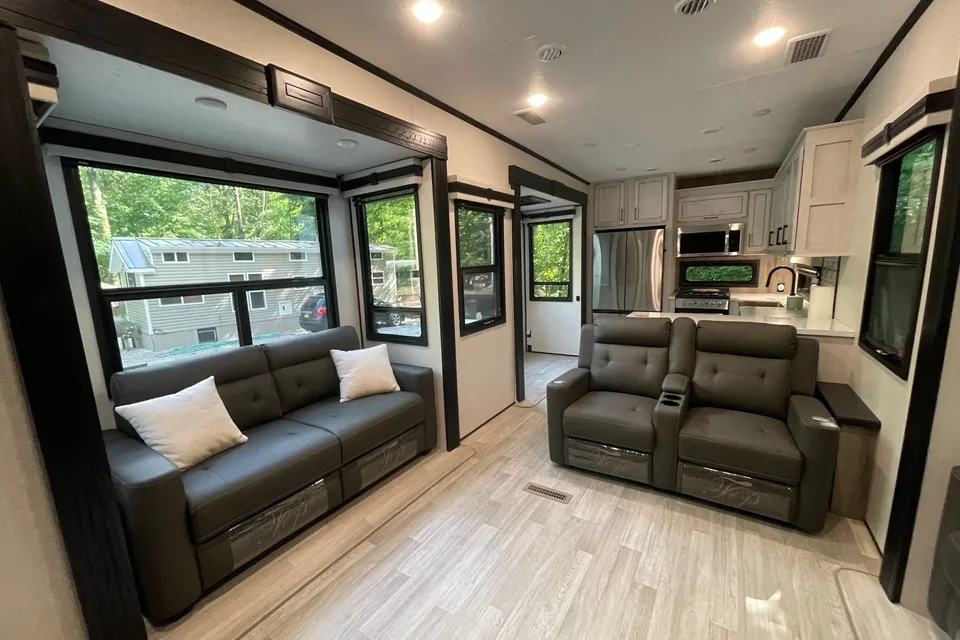 BIG HIDEAWAY KZ Durango Gold 391RKF
