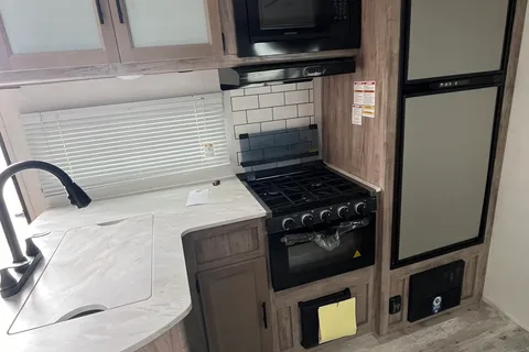 Mike's Grand River 32BRE Travel Trailer