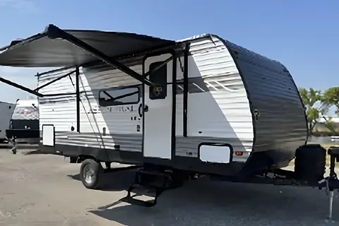 2024 Aspen with Bunks : Lightweight: Delivery Available ($85): Fully Equipped: No Prep Fee