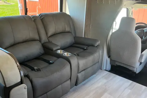2022 RV-/ Families, Couples, Friends or Business