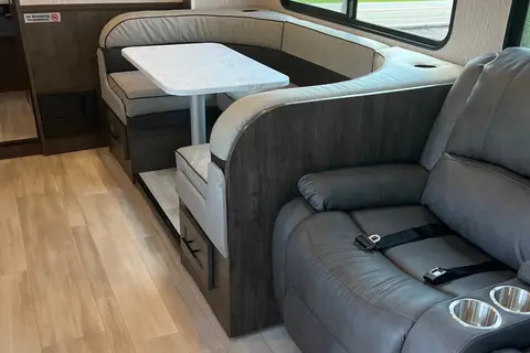 2022 RV-/ Families, Couples, Friends or Business
