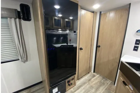 Nathan's Forest River 24RRTBL Toy Hauler