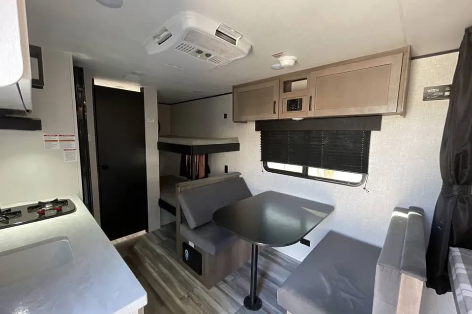 Zack's Jayco Jayflight Travel Trailer