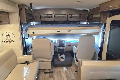 Winnebago Sunstar Class A