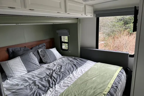 Classe A 27' : Le Campeur autonome / The boondocker