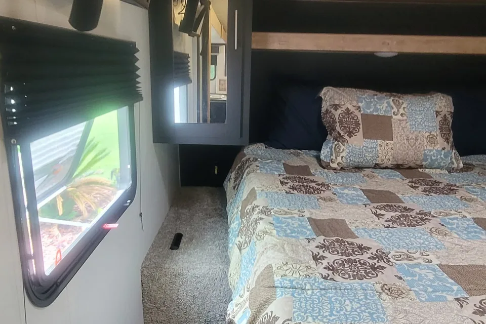 Keystone Springdale Travel Trailer