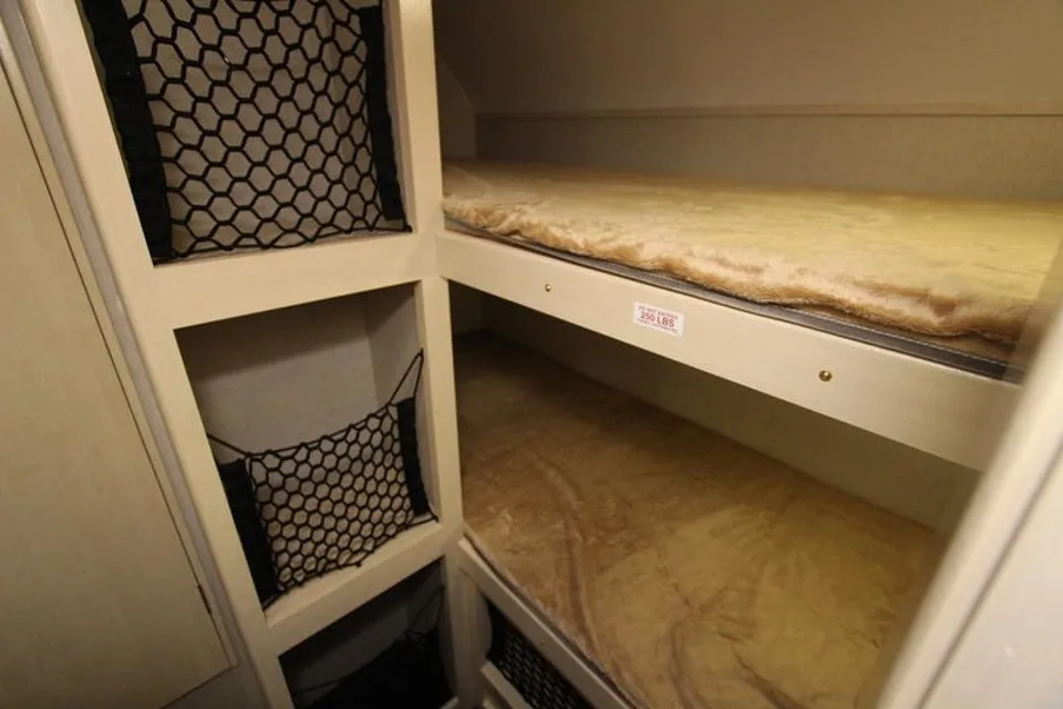 Petra's Winnebago Minnie Drop  Travel Trailer