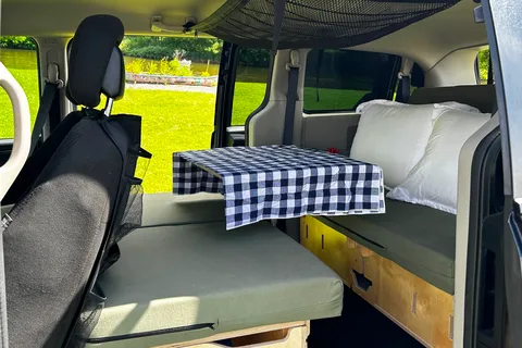 RoJo: Convenient Converted Campervan