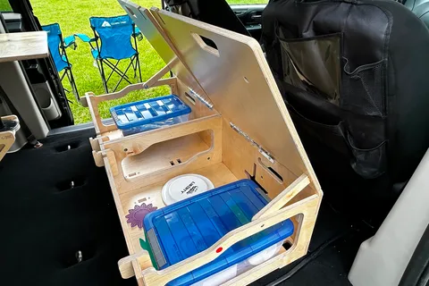 RoJo: Convenient Converted Campervan
