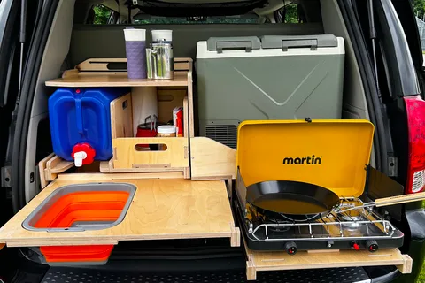 RoJo: Convenient Converted Campervan