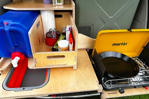 RoJo: Convenient Converted Campervan