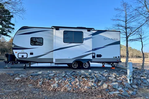 The Wanderer - Palomino SolAire Ultra Lite 240BHS