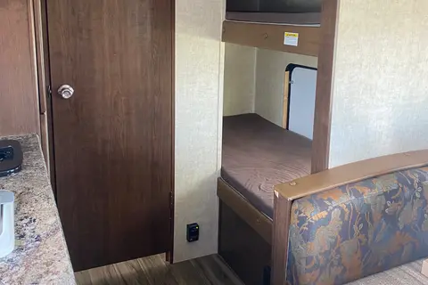 Executive Hitch
