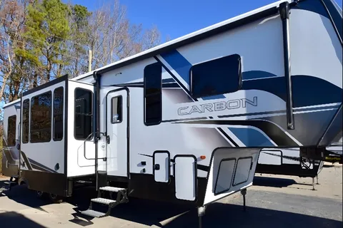 Family Luxury, Full Campsite Delivery & Set-Up!  -  Keystone Carbon 358 2021 Fifth Wheel