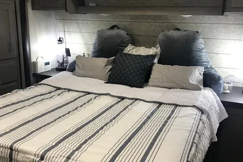 Family Luxury, Full Campsite Delivery & Set-Up!  -  Keystone Carbon 358 2021 Fifth Wheel
