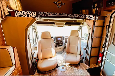 NEW AND POPULAR: Sunseeker -Mercedes Benz