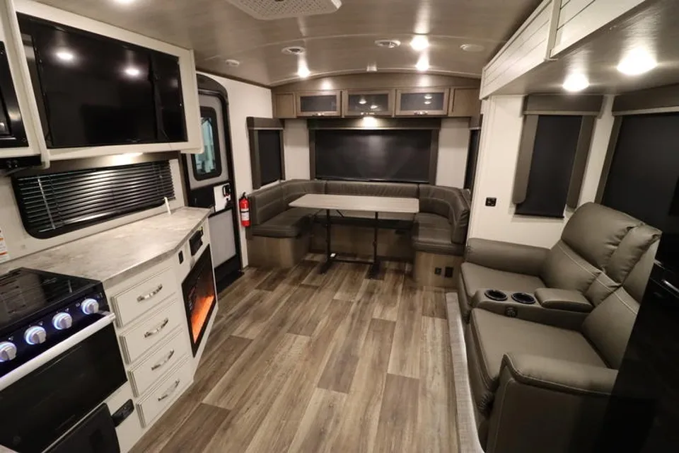 Dan the Real Estate Man TN Keystone Cougar Travel Trailer