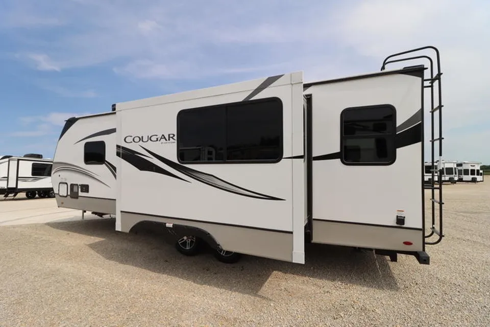 Dan the Real Estate Man TN Keystone Cougar Travel Trailer