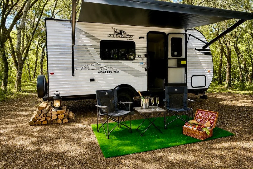 Bay Area Glamping Getaway – Delivered RV, Zero Setup Needed