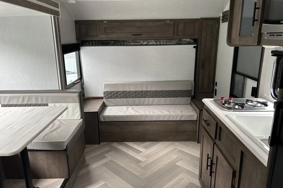 Wildwood Retreat — relaxed, upscale feel