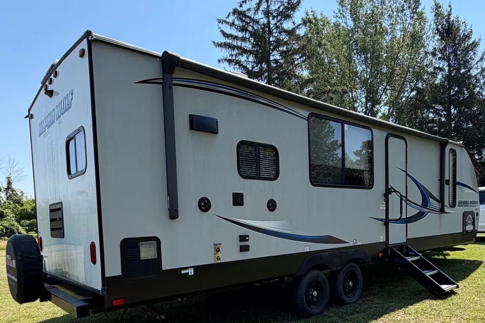 Ren’s Travel Trailer - ALPHA WOLF, Made by Forest River