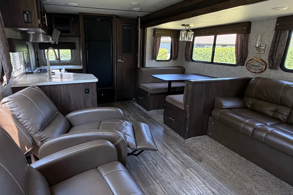 Ren’s Travel Trailer - ALPHA WOLF, Made by Forest River