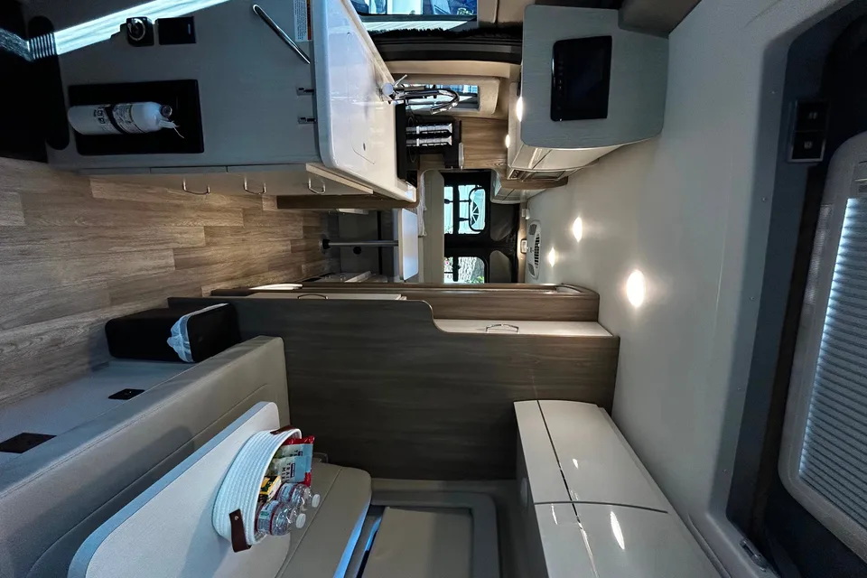 Fully equipped 2024 Thor Tellaro with sky bunk