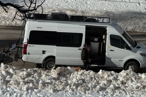 Joe's Winnebago Boldt Class B