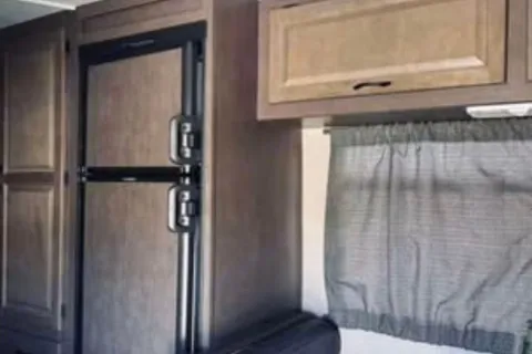 2019 Thor Majestic (Arvie) - New owner Special + Military Discount