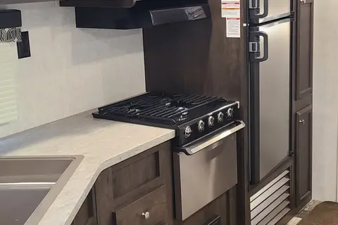 Crystal's Starcraft Autmn Ridge Travel Trailer