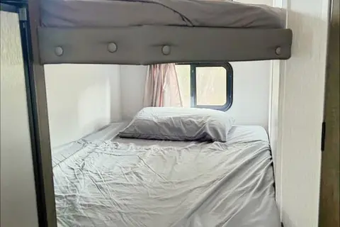 Tony Trailers Ventura Forest River Salem