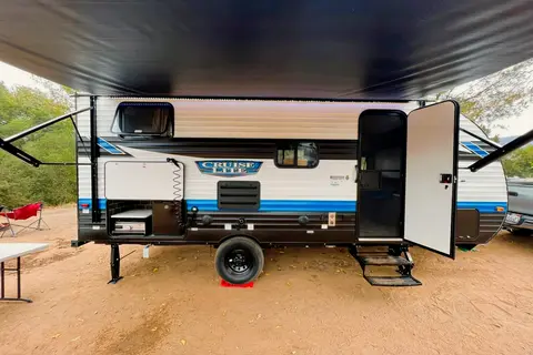 Tony Trailers Ventura Forest River Salem