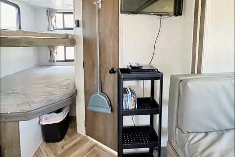 Tony Trailers Ventura Forest River Salem