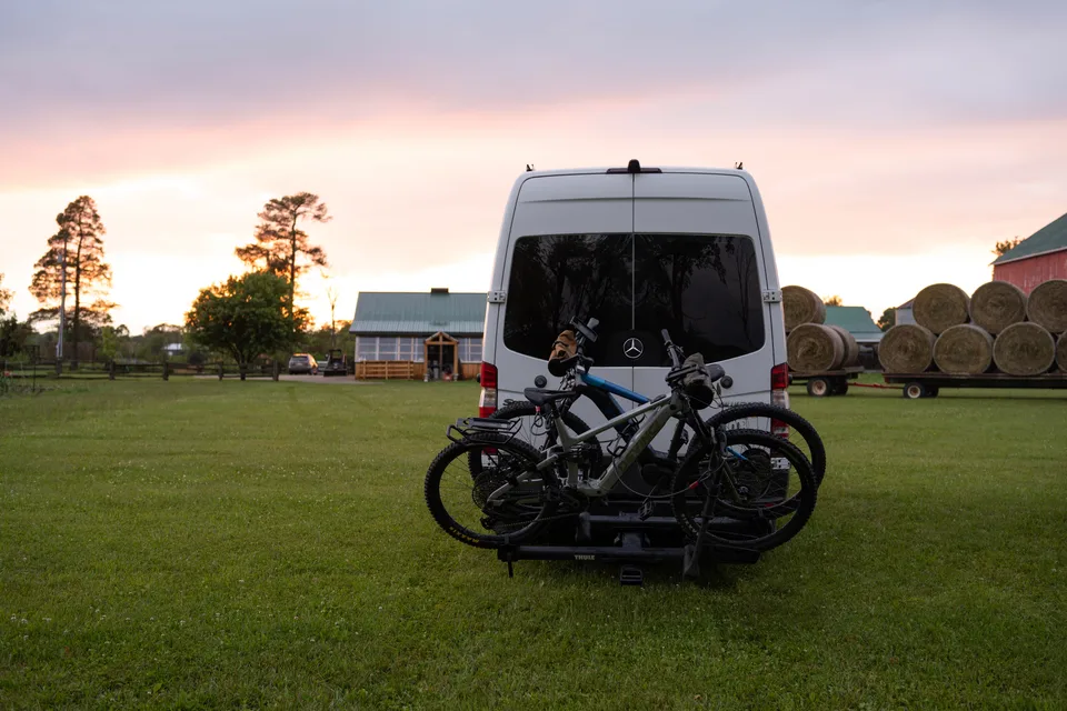 Karine et JP Sprinter Mercedes Campervan