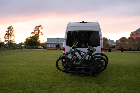 Karine et JP Sprinter Mercedes  Campervan