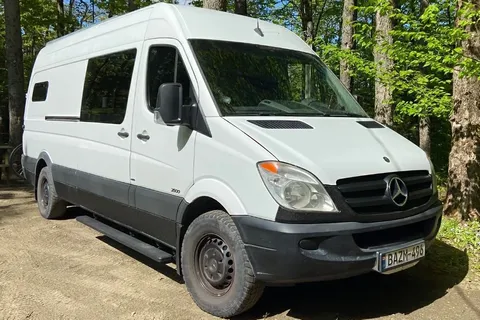 Karine et JP Sprinter Mercedes  Campervan