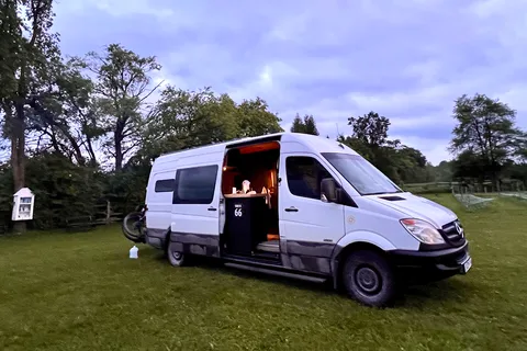 Karine et JP Sprinter Mercedes  Campervan