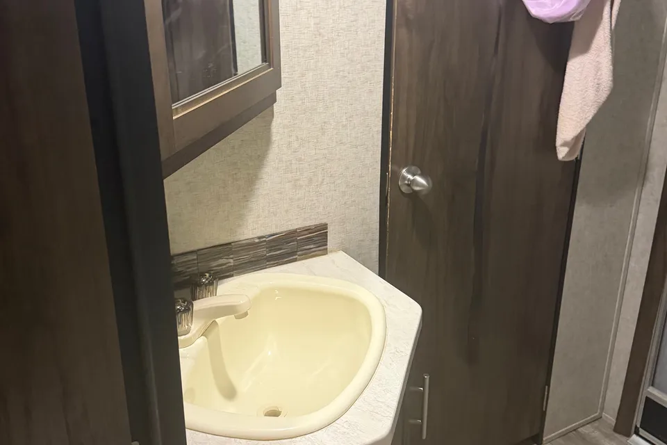 Blake's Forest River 29TE Travel Trailer