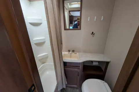 ✨ Family-Friendly Jayco X213 • Sleeps 6 • King Bed + Bunks • Delivery Available