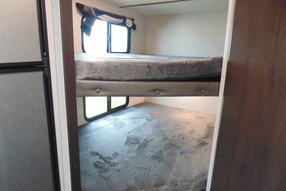 Ryan 's Keystone Bullet 2430BH Travel Trailer