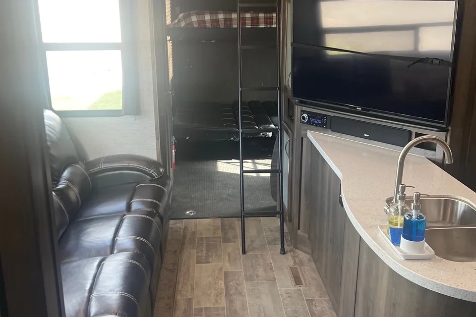 Mountain View RV Rental
