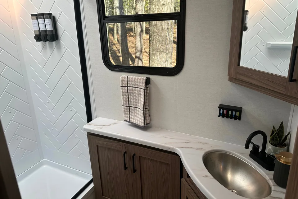 NEW Alliance RV Delta 251BH Travel Trailer